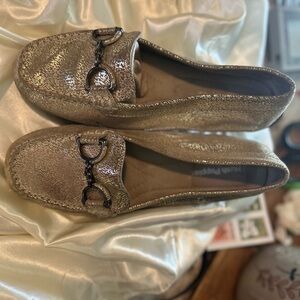 Hush Puppies Moyer Metallic Gold Loafers